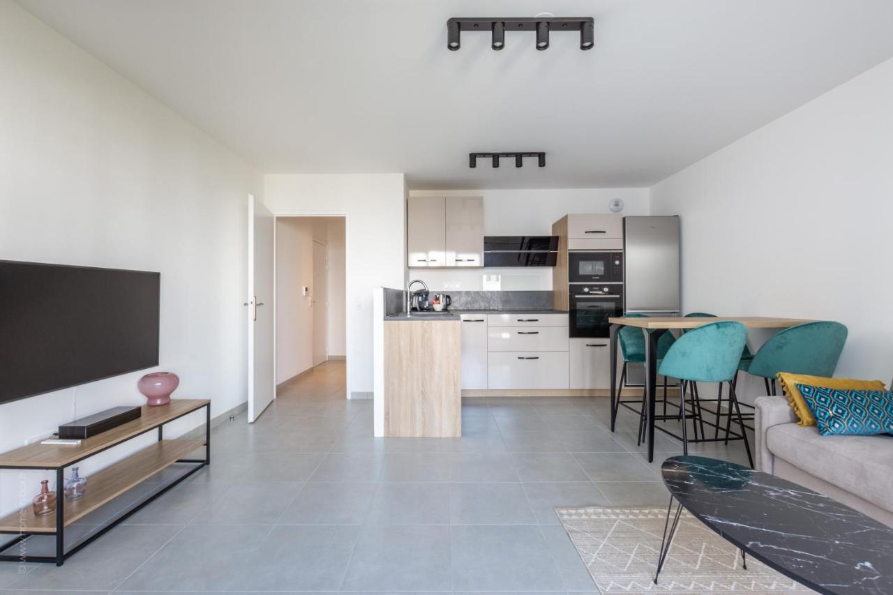 Apartamento Dans Le Pre By Plaza Chessy  Exterior foto