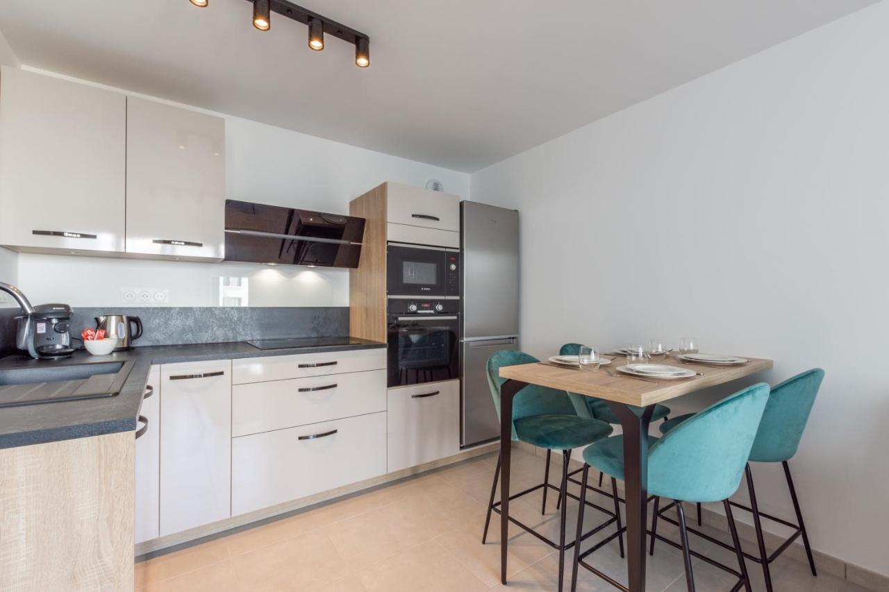 Apartamento Dans Le Pre By Plaza Chessy  Exterior foto